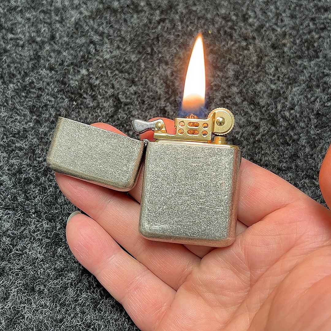 老式砂轮煤油打火机 怀旧复古煤油打火机 黄铜砂轮煤油打火机包邮