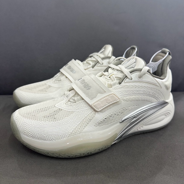 43码/欧文1 白色/411033/篮球鞋/95新/原盒/112431102s-19