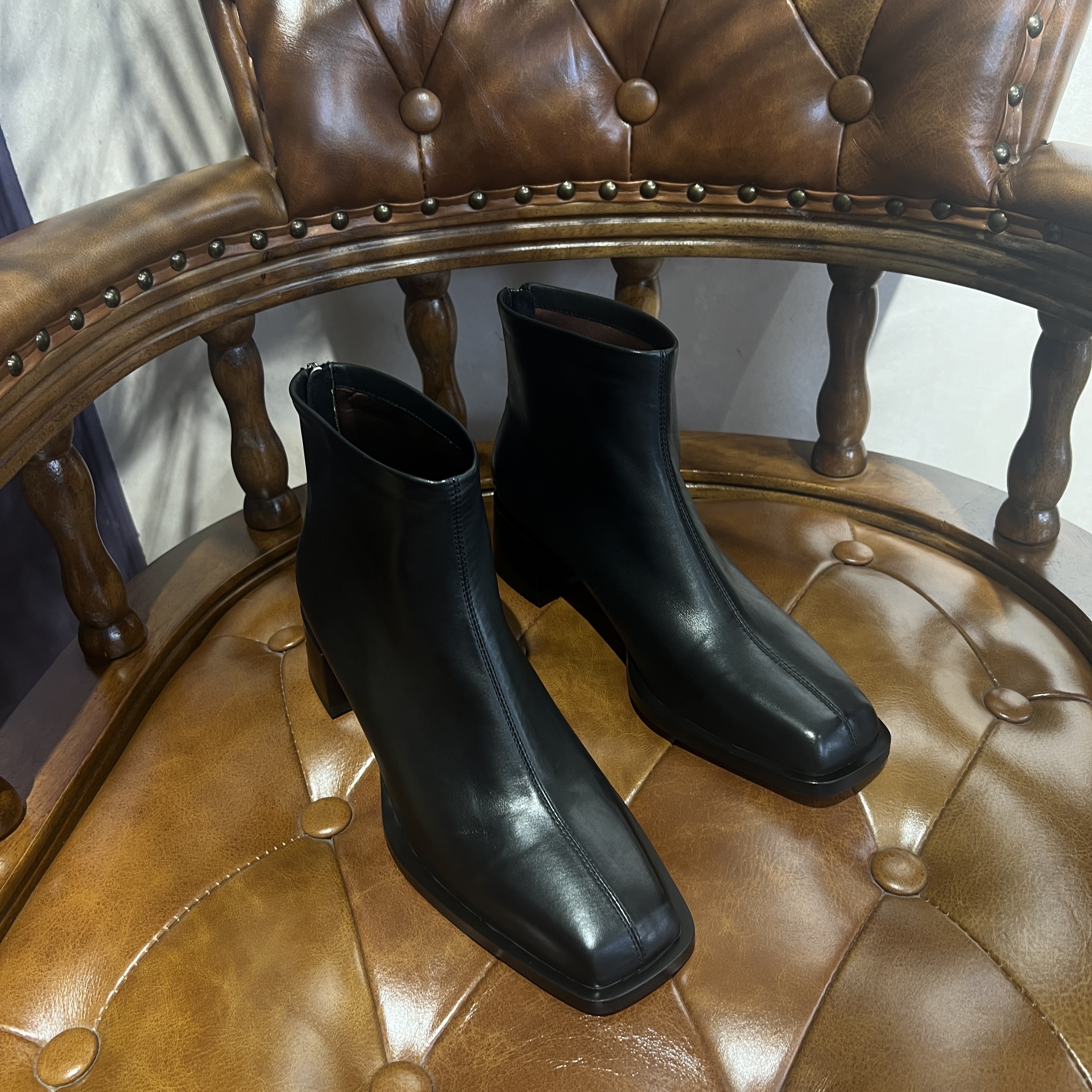 2024秋冬时尚百搭女靴S28A360650