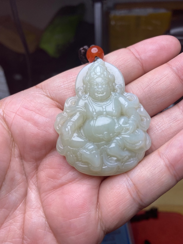 和田玉吊坠时尚大气