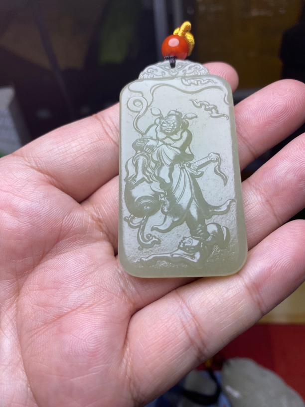 和田玉吊坠时尚大气