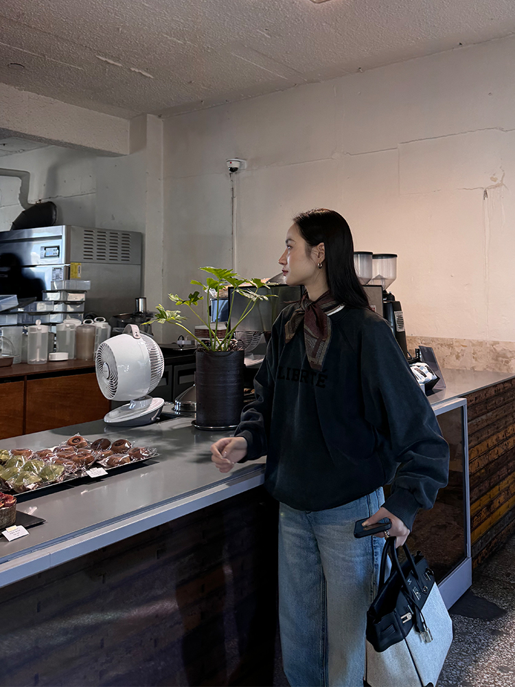 靠谱的私服【YE】秋冬新款针织字母印花卫衣KP24188