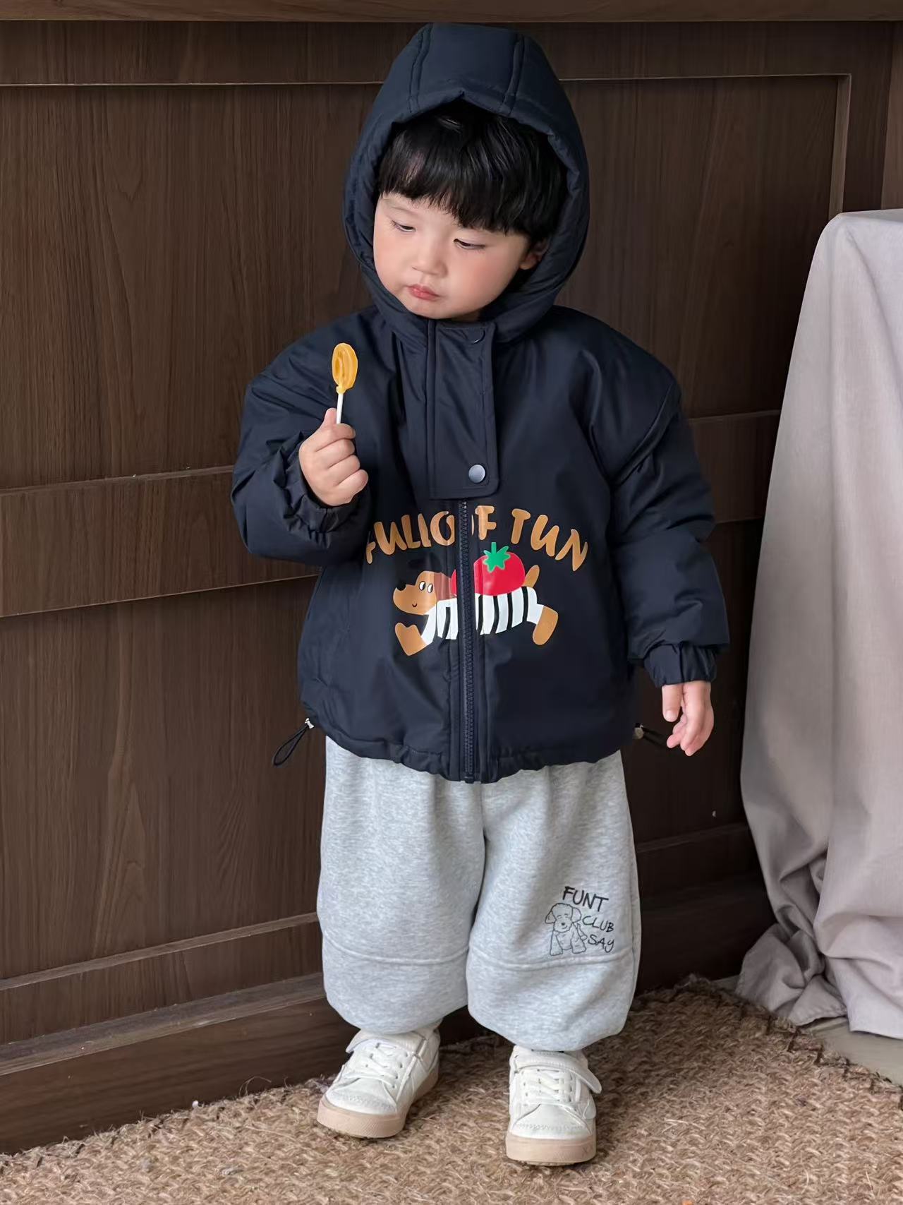 【小狗】男童秋冬季新品加厚外套儿童加棉纯色小狗连帽加厚棉服~009