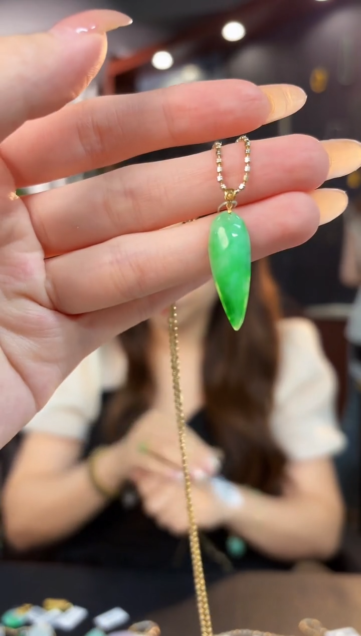 【闪购商品】翡翠吊坠(不含链)18K金镶嵌缅料A货/支持复检/一件