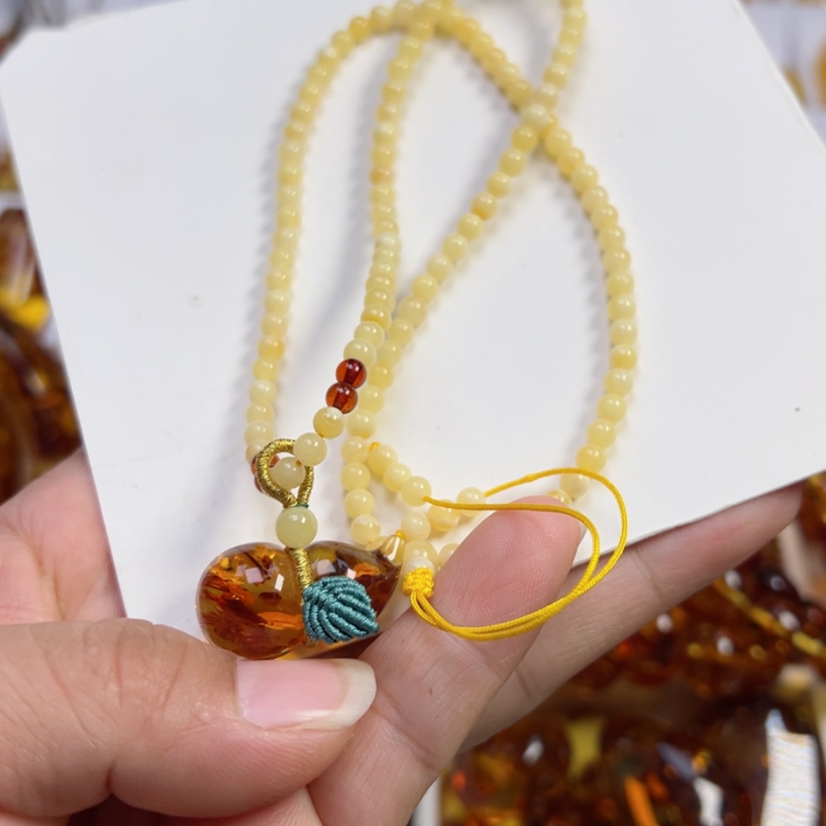 【闪购商品】琥珀（花珀）颈饰未镶嵌