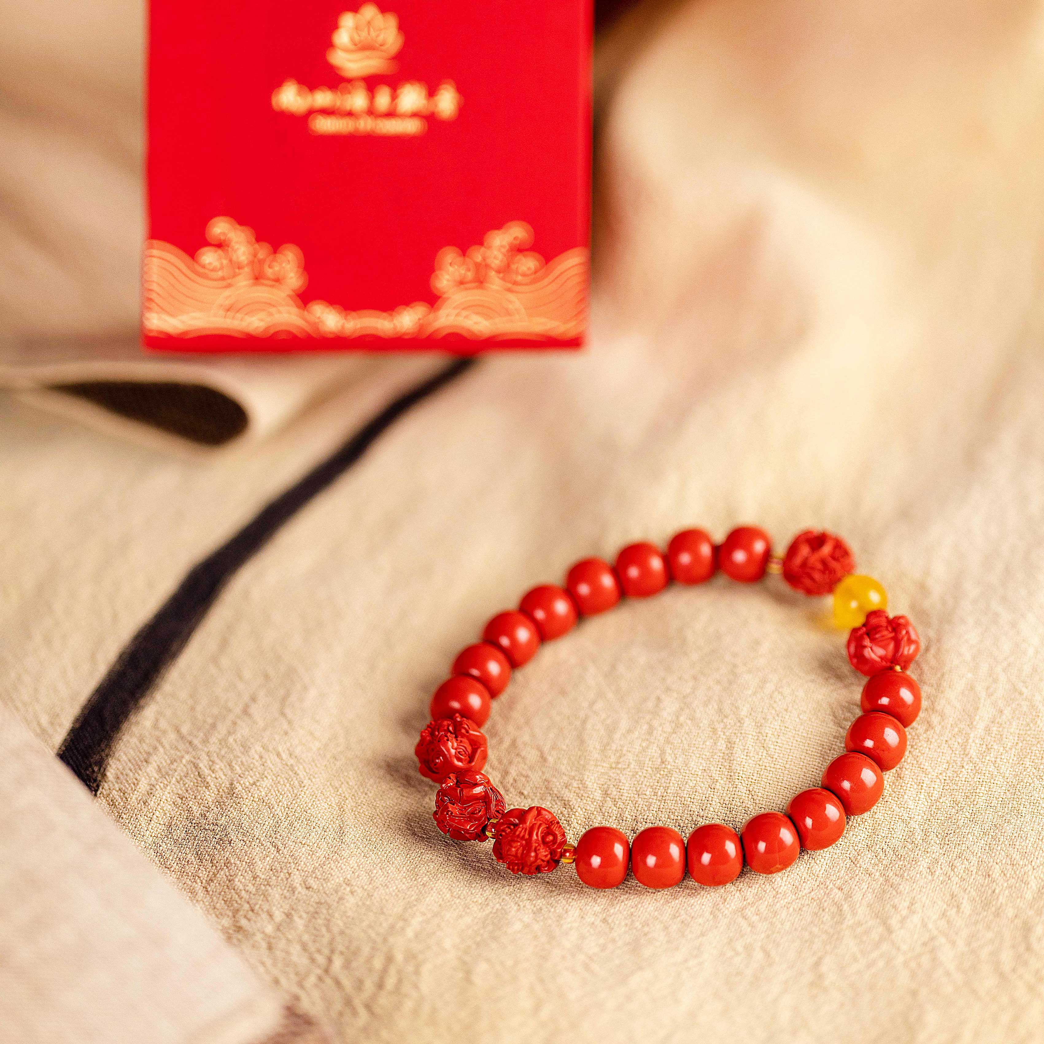 含辰砂工艺品生肖合合三亚南山海上吉祥守护自用馈赠素雅朱砂手串