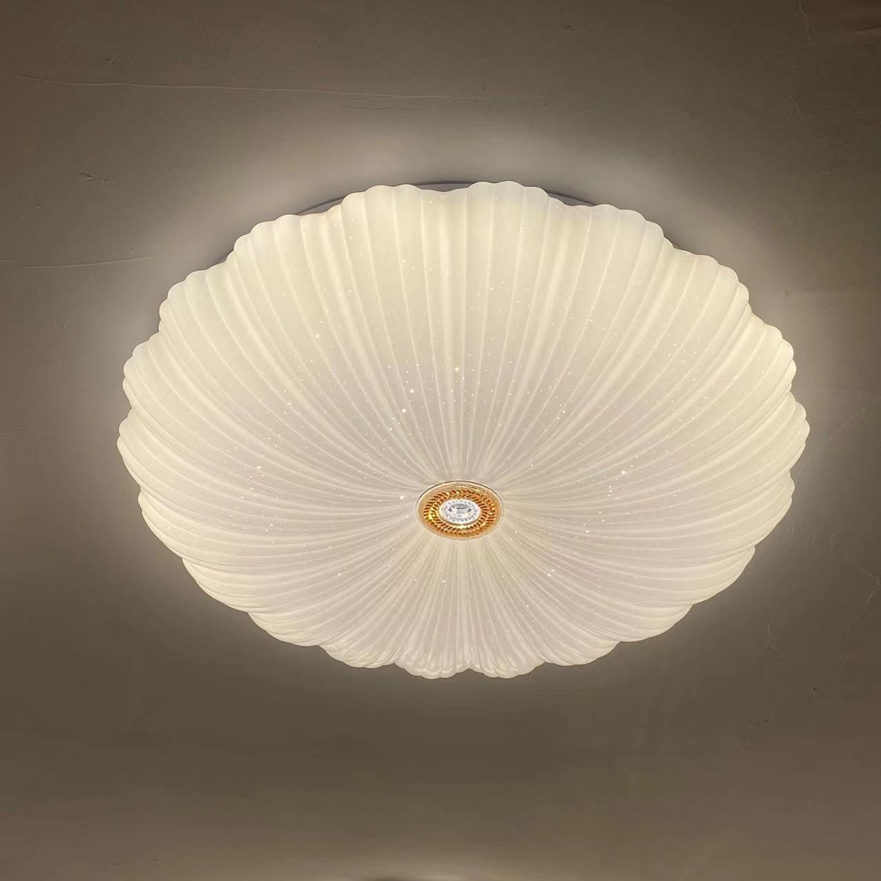 简约卧室50CM顶灯LED贝壳款吸顶灯主卧吸顶灯房间玄关走廊圆形