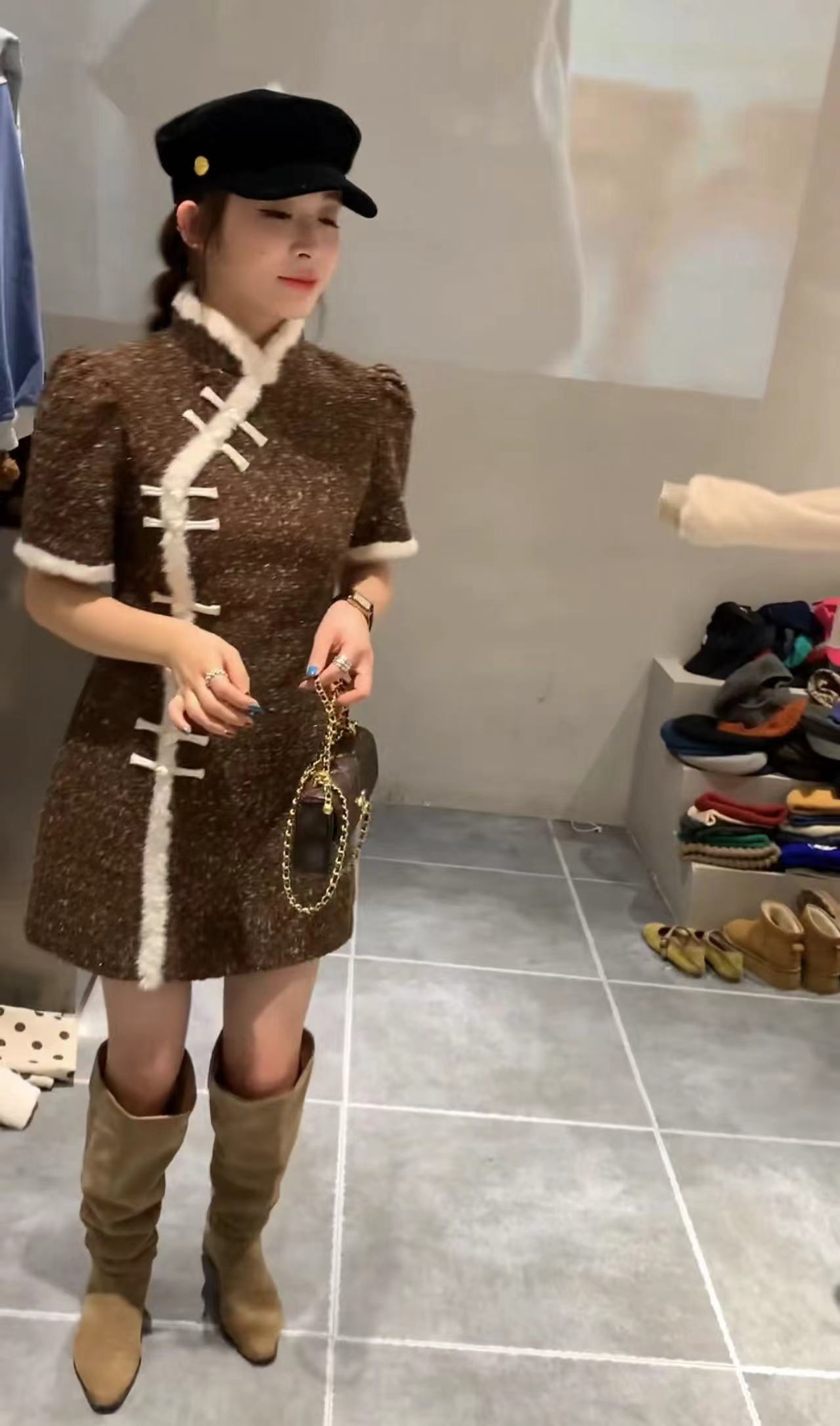 中国风盘扣短袖小香连衣裙 洋气哦