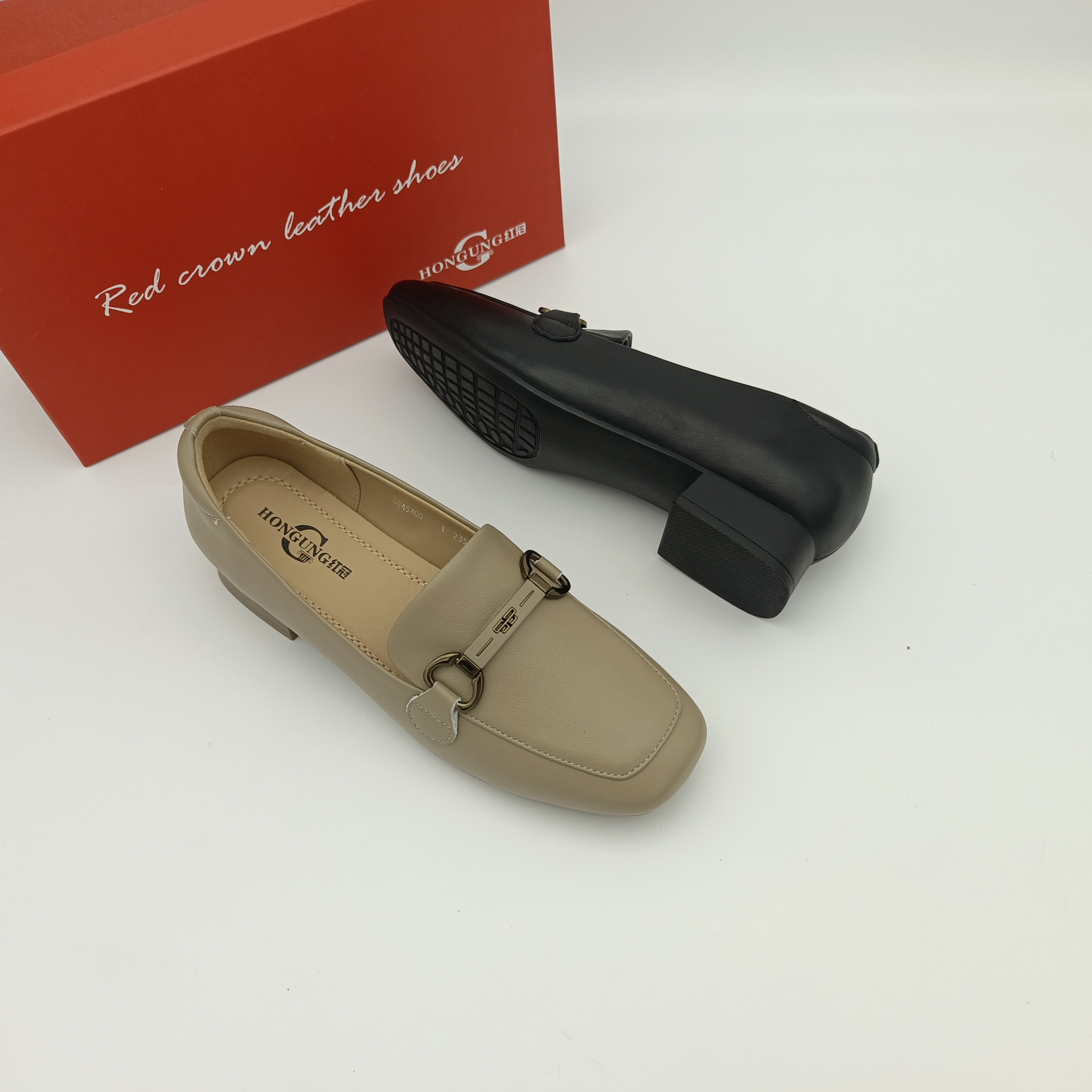 红冠皮鞋新款45400女士舒适百搭低跟粗跟穆勒鞋