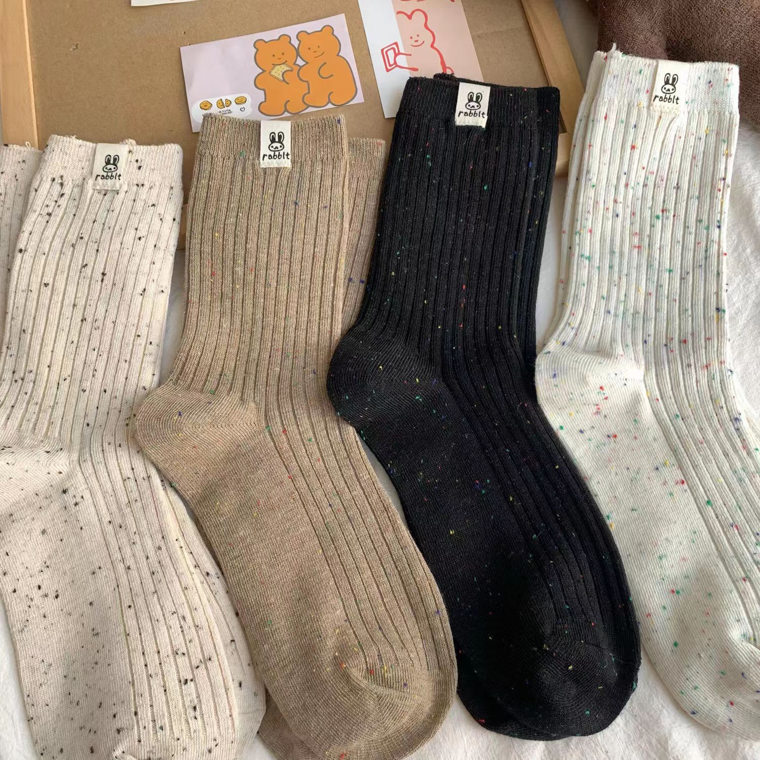 暖秋拉美德袜子女韩版中筒点子纱云朵兔兔学院风ins可爱百搭卡通 