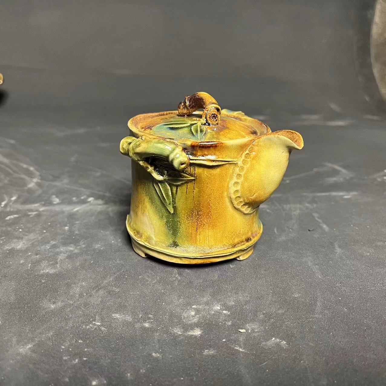 杨氏五彩竹节宝瓶（9月出窑）