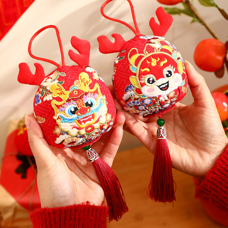 2024龙年吉祥物公仔玩偶小挂件新年装饰春节过年公司礼物活动礼品