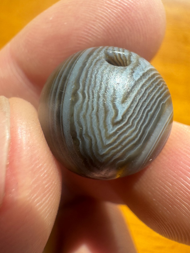 辽金时期缠丝玛瑙珠