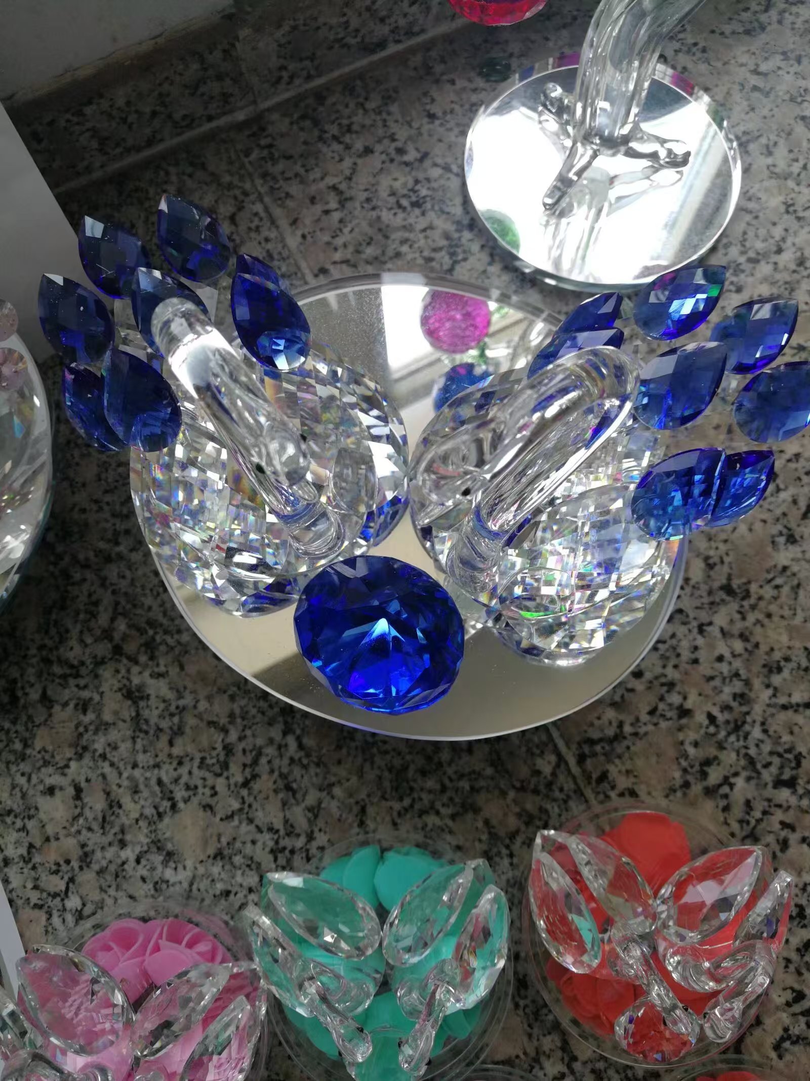 旋转水晶天鹅摆件结婚乔迁送闺蜜生日礼物高档天鹅摆件礼盒