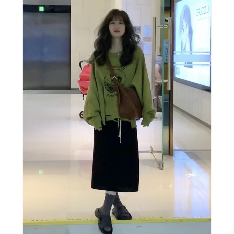 大码女装微胖连衣裙穿搭春装洋气减龄半身裙设计感春款卫衣春季商品图