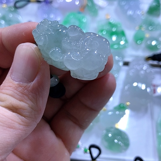 翡翠颈饰未镶嵌天然翡翠A货吊坠