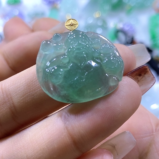翡翠颈饰18K金镶嵌天然翡翠A货吊坠