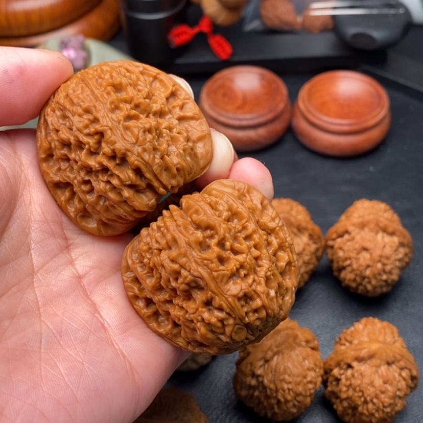 【闪购商品】文玩核桃把件髙*霸