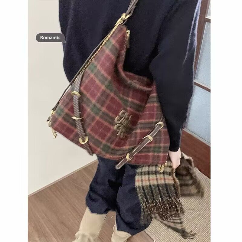 复古格子大容量包包女2023新款潮学院风毛呢托特包休闲双肩背包