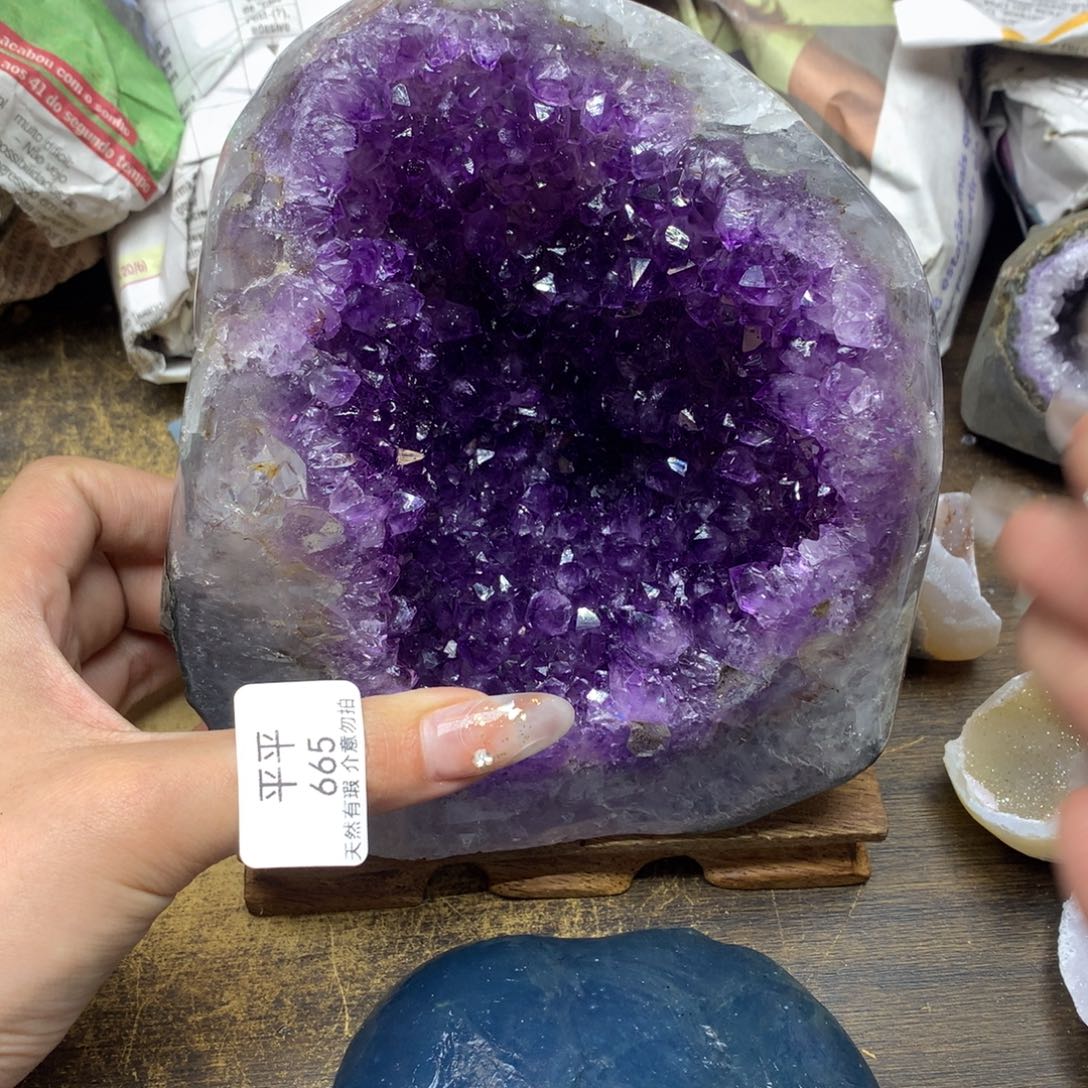 【闪购商品】水晶乌拉圭未镶嵌