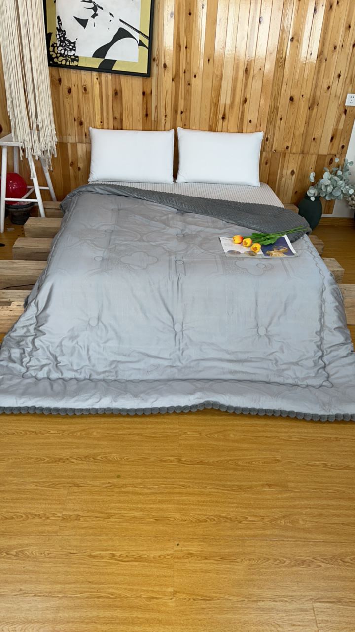 甄丝数码缎双人200*230豆豆被7斤～灰色
