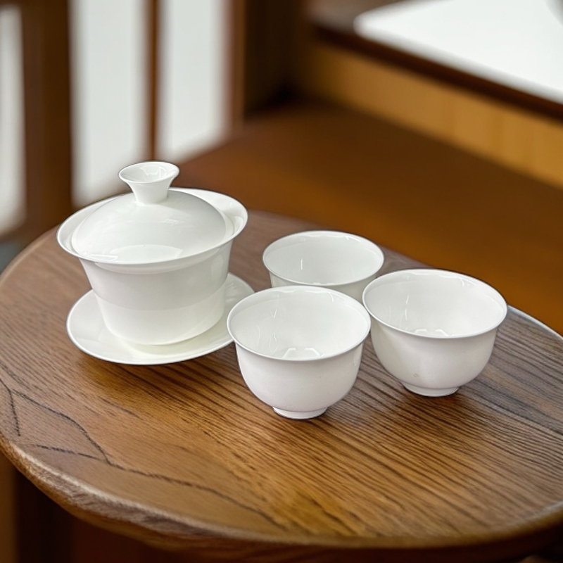 潮州骨瓷茶具简约大号150cc马蹄盖碗+3只45毫升杯子套装