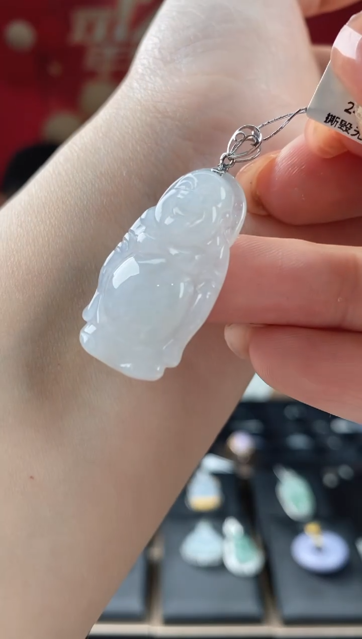 【闪购商品】翡翠吊坠(不含链)18K金镶嵌翡翠站佛一件多样性发货