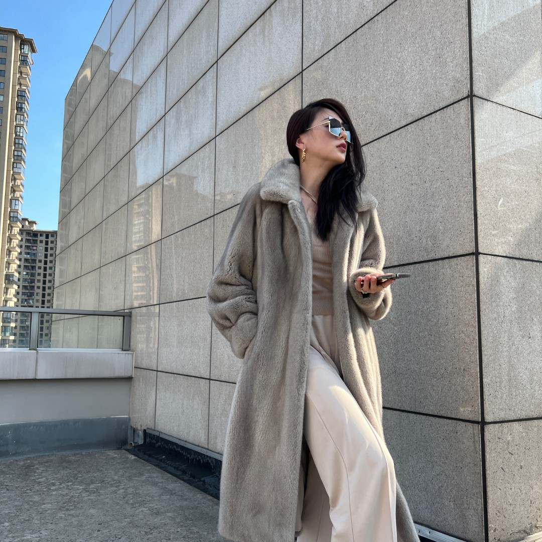 E奢侈小姐 ｜一件出门《女神炸街款》进口整貂皮草长款立翻领大衣