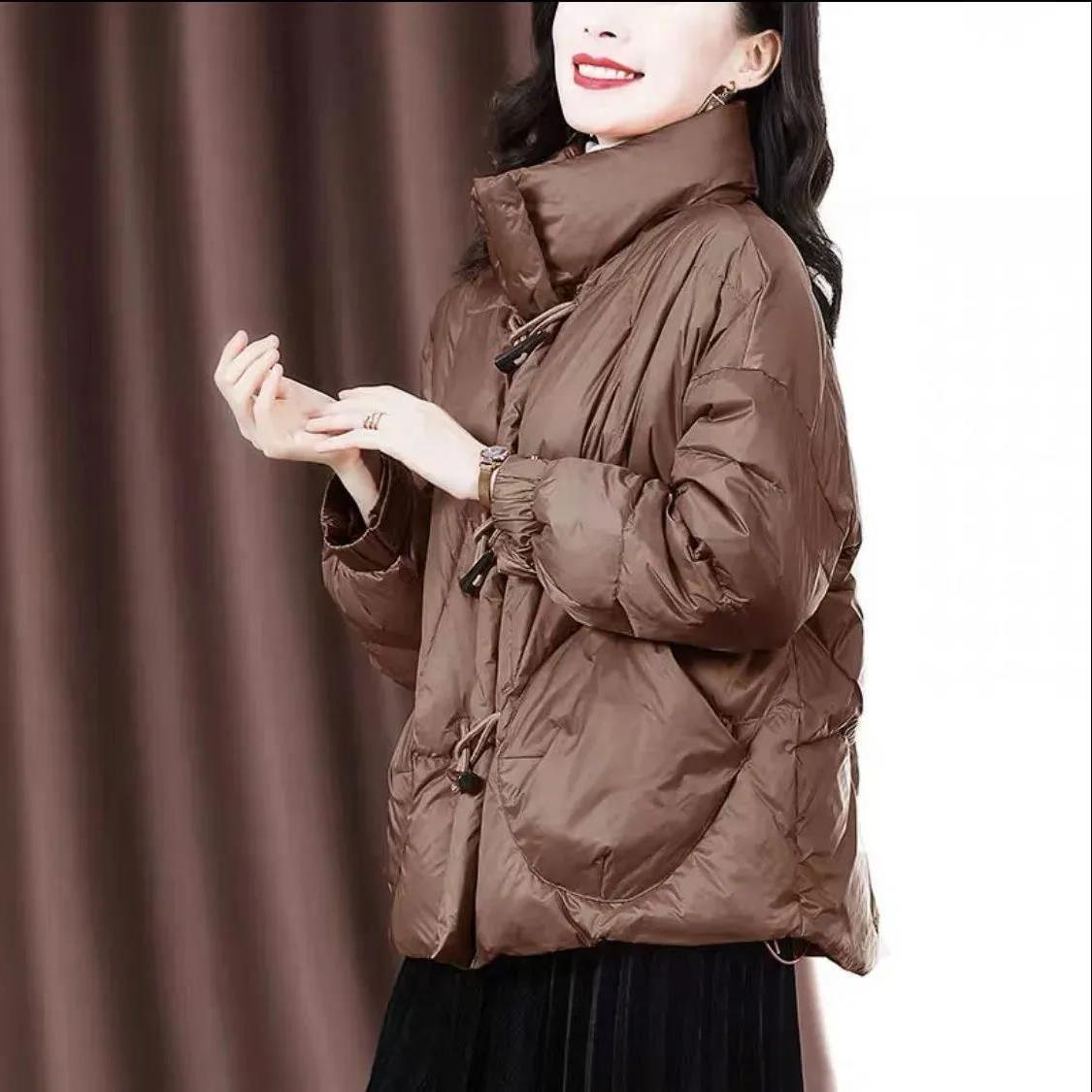 短款羽绒羽绒服女2024冬季新款时尚牛角扣宽松复古立领休闲加厚外