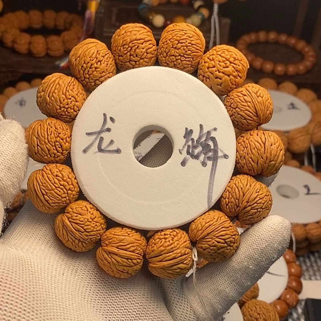 【闪购商品】桃核手串达**事