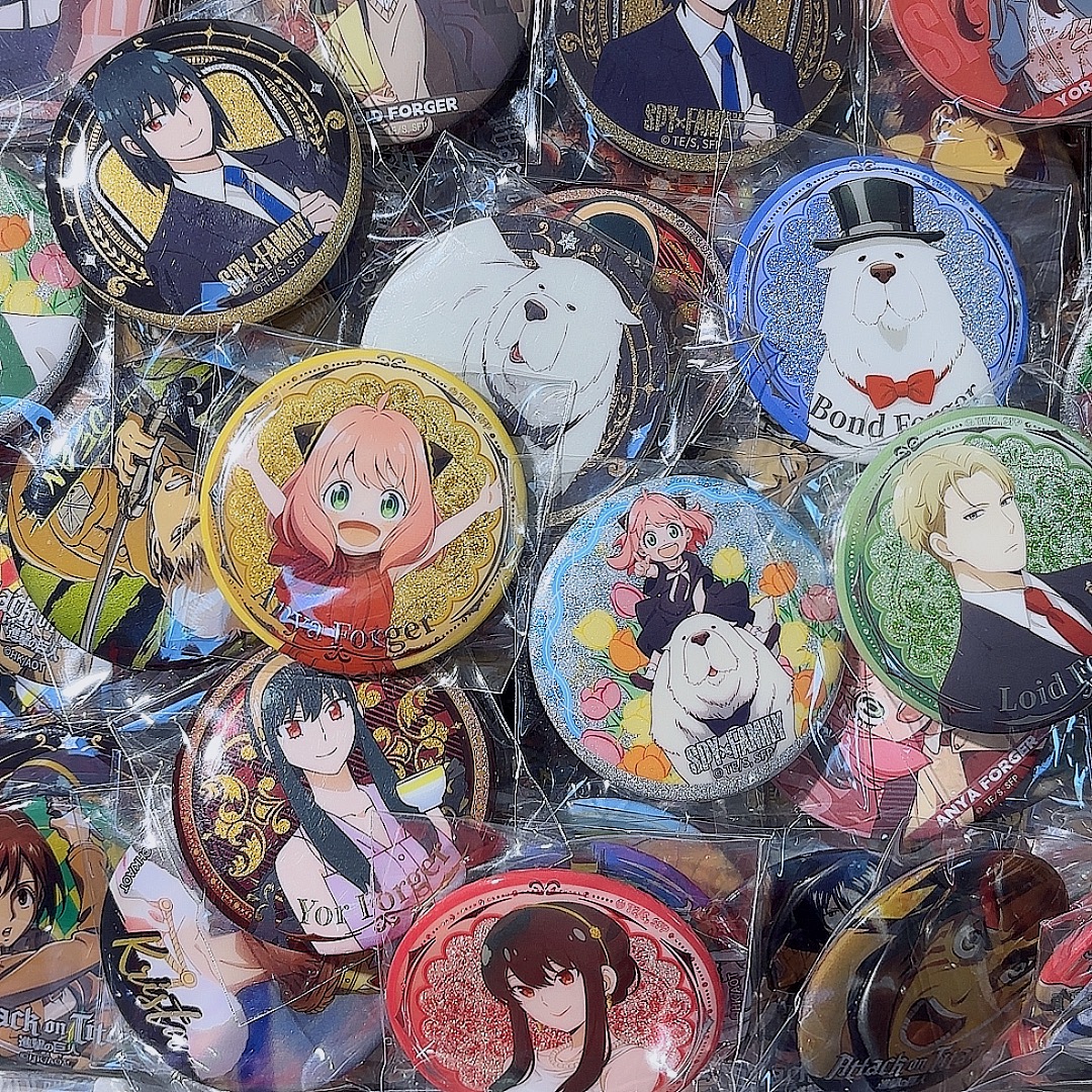 进击的巨人 间谍过家家 阿尼亚 利威尔亚克力金属徽章吧唧