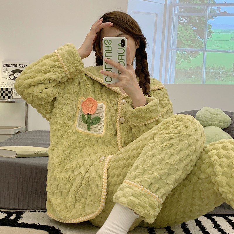 冬季睡衣女款法兰绒小香风睡衣珊瑚绒加绒加厚保暖家居服套装女