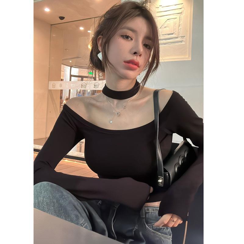 法式一字肩红色挂脖打底衫女2023秋冬季新款时尚修身内搭长袖T恤