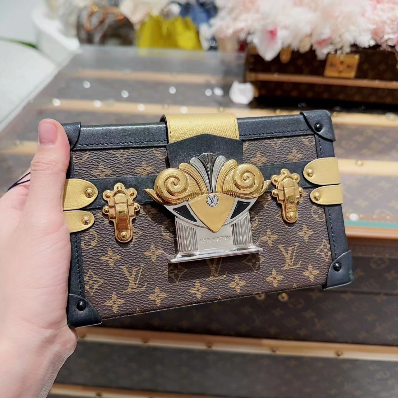 99新 LouisVuitton/路易威登 0375/限量款老花/硬盒子包