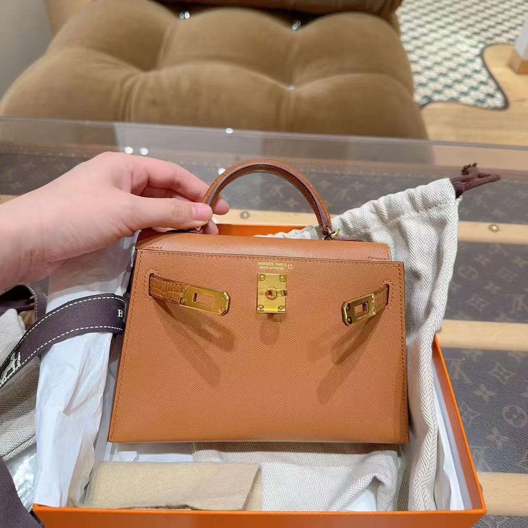 全新未使用 Hermes/爱马仕 0007/Mini kelly二代Touch金棕金扣