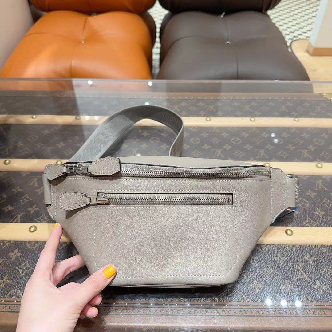 99新 Hermes/爱马仕 1050/Cityslide腰包/银河灰/evercolor皮