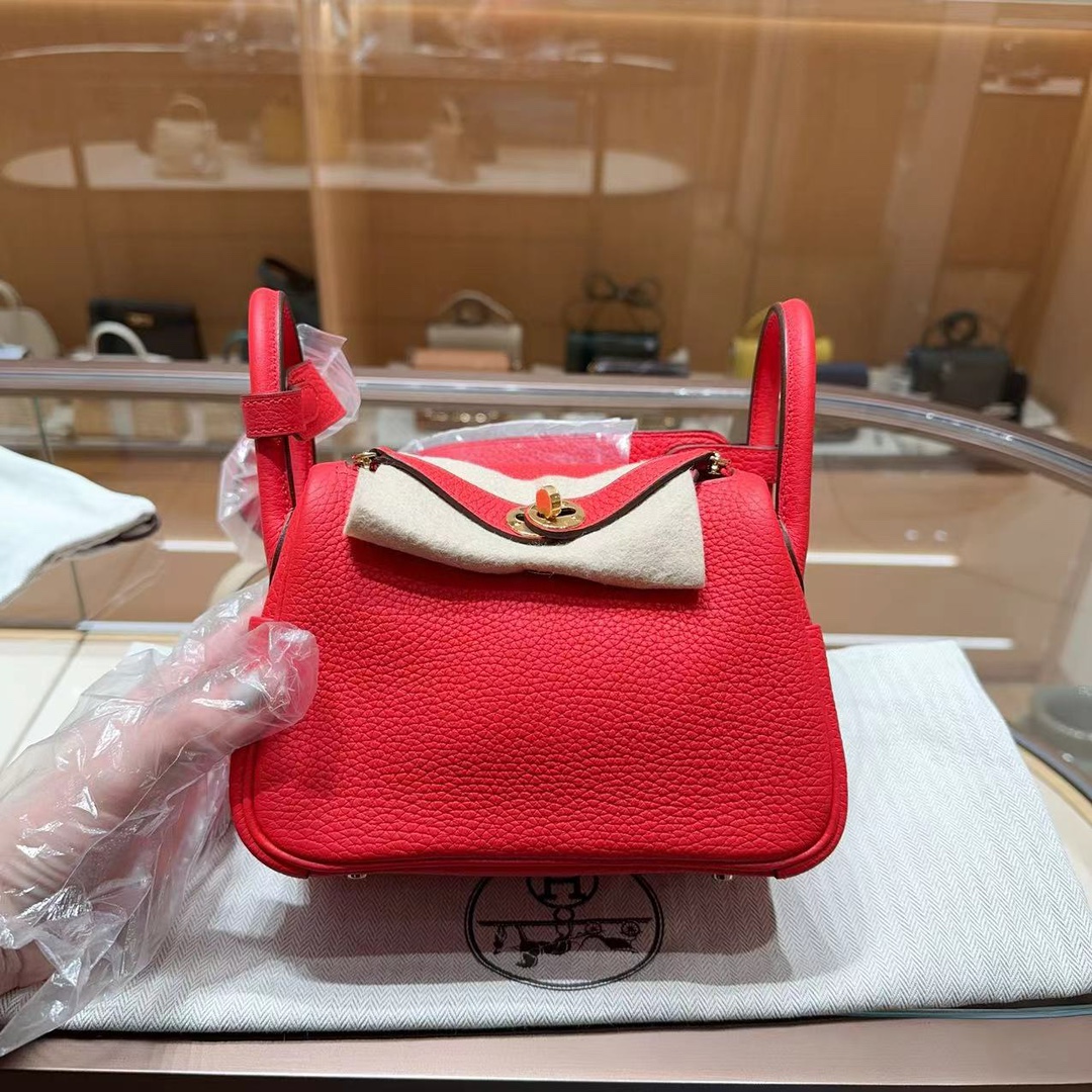 99新 Hermes/爱马仕 0279/mini Lindy S3心红色/金扣/Tc皮 