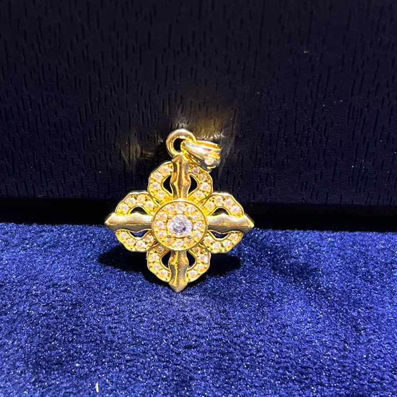 合成锆石 “壹心”18k金刚杵吊坠/莫桑