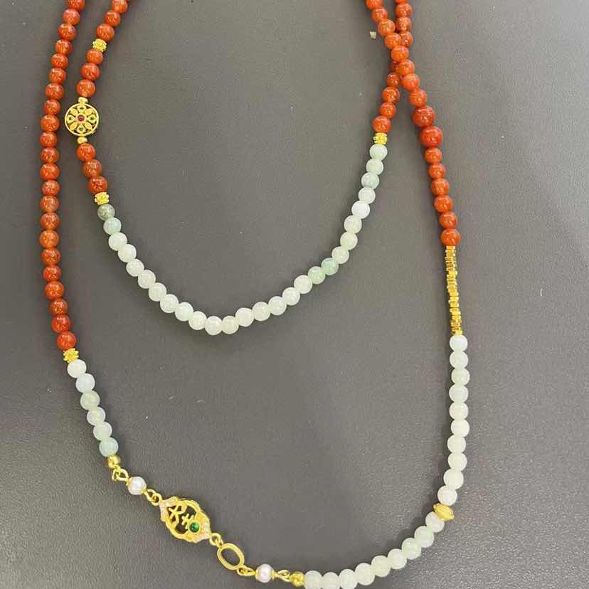 “沁雪”冰飘南红配镶翡翠毛衣链