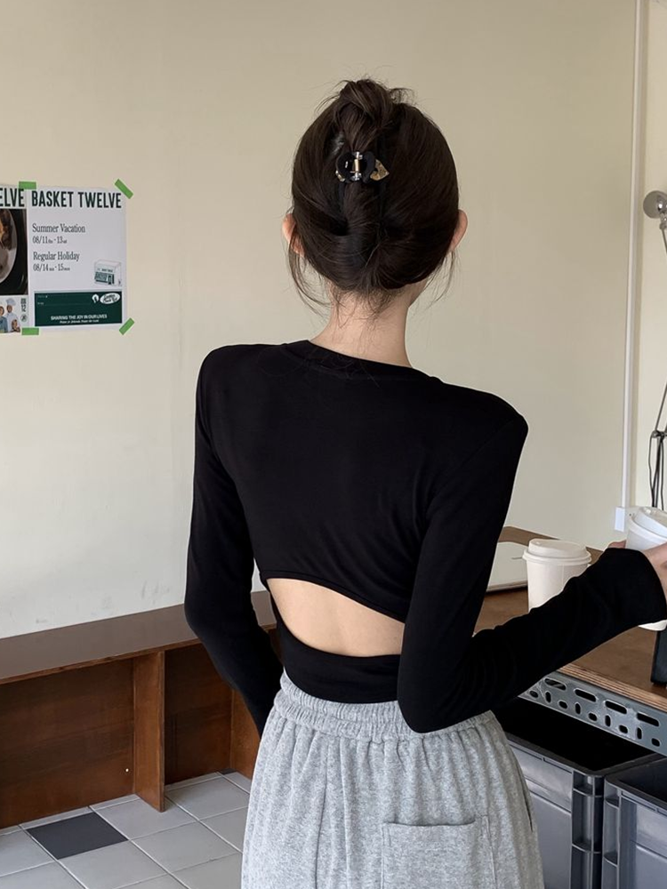 辣妹风镂空短款露背T恤女小心机黑色圆领上衣长袖内搭紧身打底衫