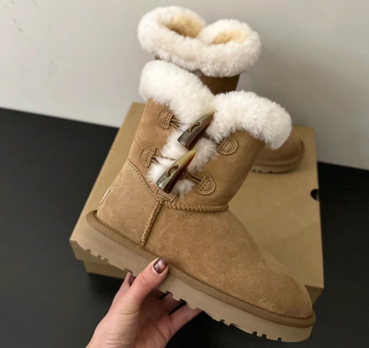 【牛角扣】桑坡时尚雪地靴百搭保暖纯色韩版圆头女冬季短筒平底