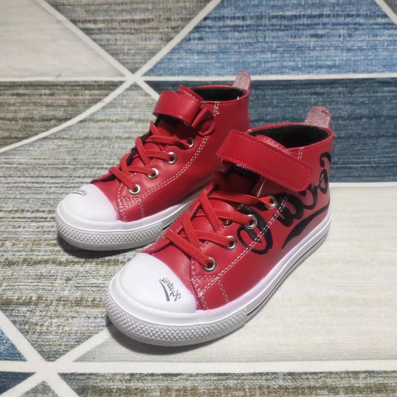 冬季加绒款板鞋男女宝童鞋27-31码小童运动鞋