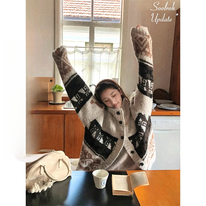 soolrok 松未韵一 独特柔软蓬松开衫外套女翻领宽松外穿上衣