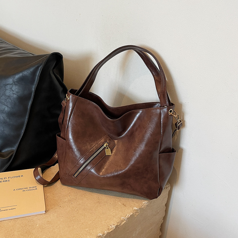 大包包女大容量2024新款时尚百搭夏季质感爆款通勤宽带单肩斜挎包