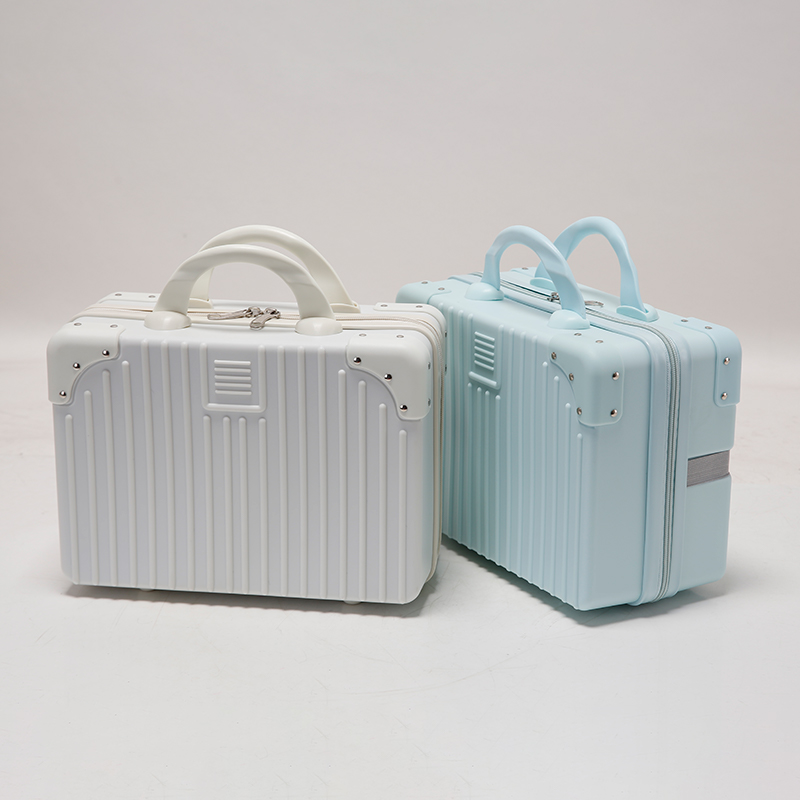 14寸复古款四包角款手提箱化妆箱化妆想化妆品收纳箱结实耐用