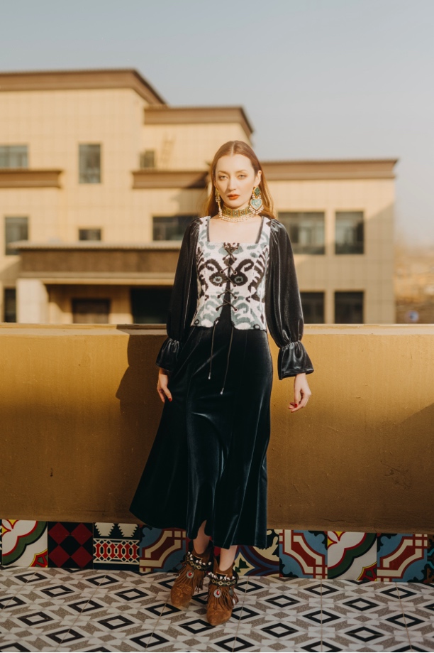 Concept限量款图腾连衣裙