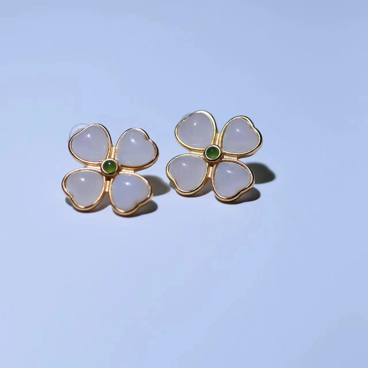 耳钉.和田玉白玉耳钉，925银镀金，款式漂亮，新中式风格