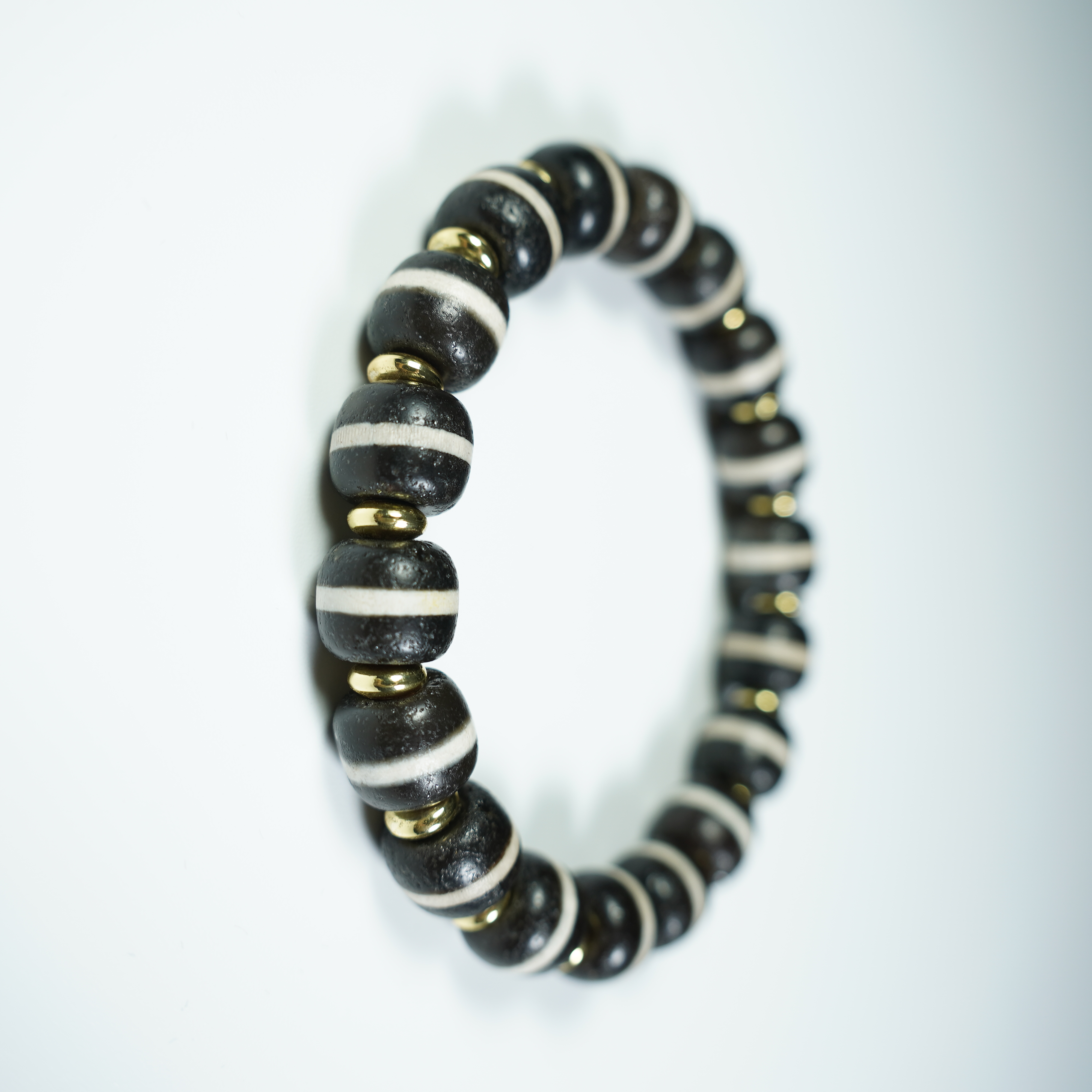 H2411302923/清代-19世纪/西亚黑白药师玛瑙扁珠手串  文玩 古董 