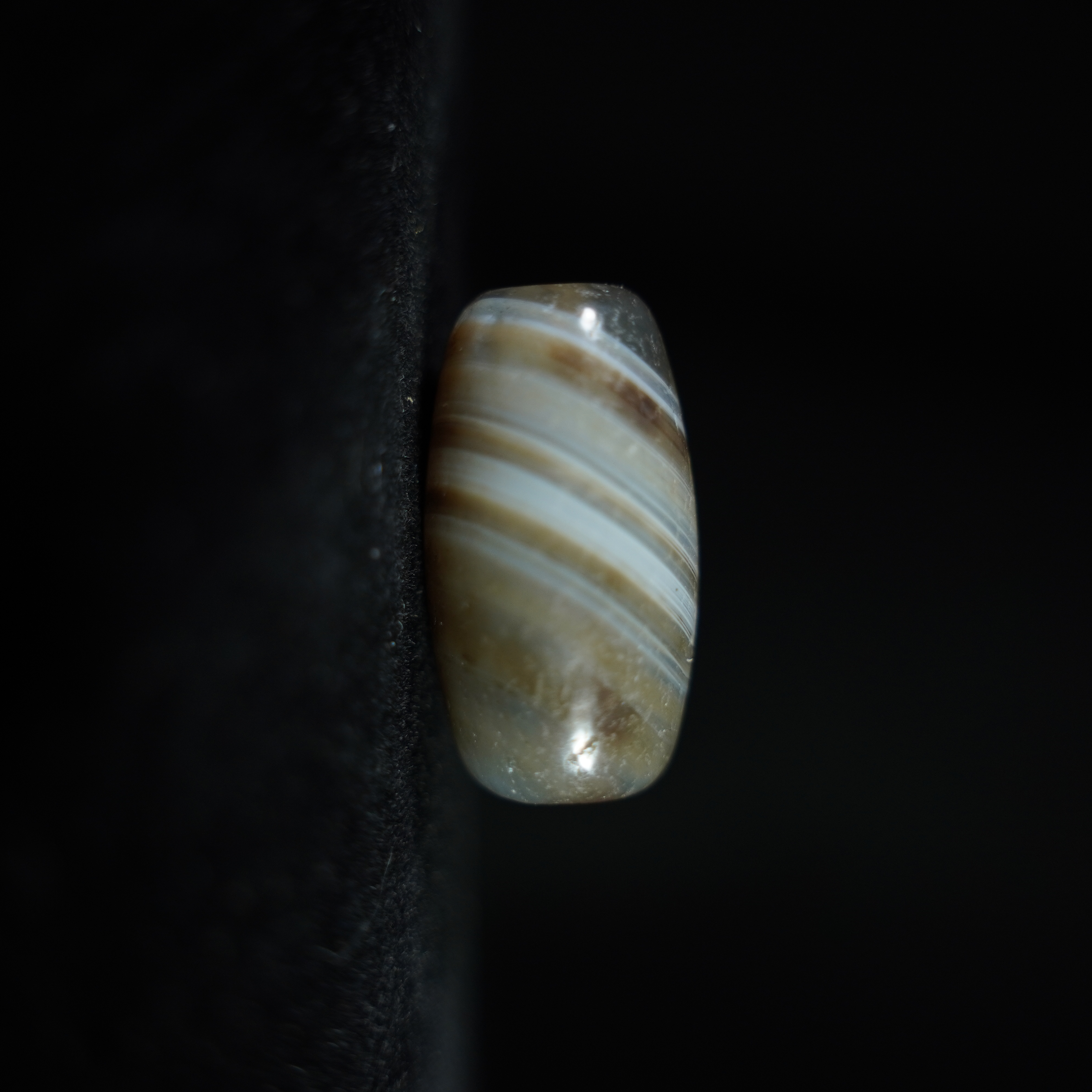 H2410092585-004/清代-18世纪/缠丝玛瑙勒子  古董 收藏 传承