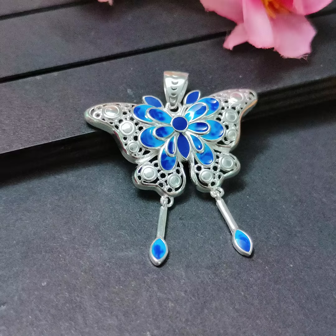 吊坠925银珐琅 纯银烧蓝飞舞亮色蝴蝶吊坠民族风电镀工艺【M546】